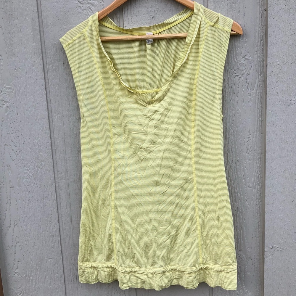 Lululemon Workout Top Size 6